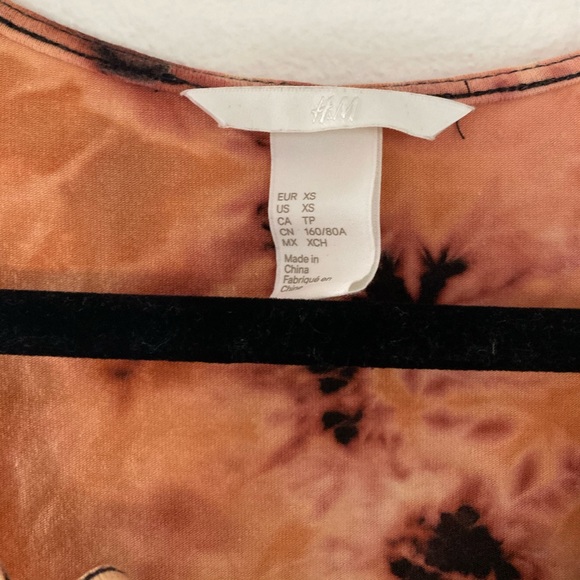 🤗 SOLD 🤗 Tie dye body suit - Picture 5 of 7